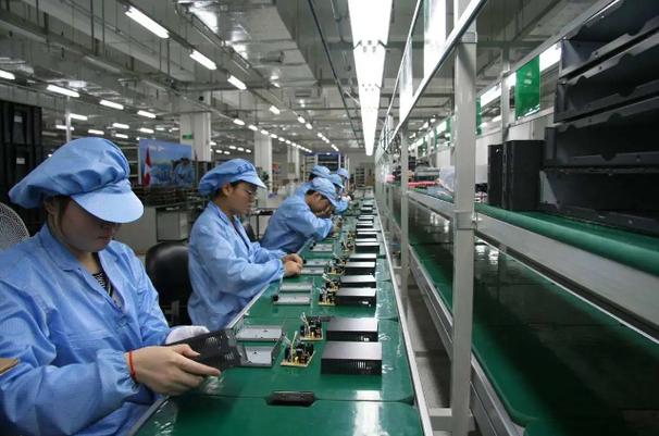 流水线厂妹的电商逆袭 从工厂底层走向跨境电商的路径解析